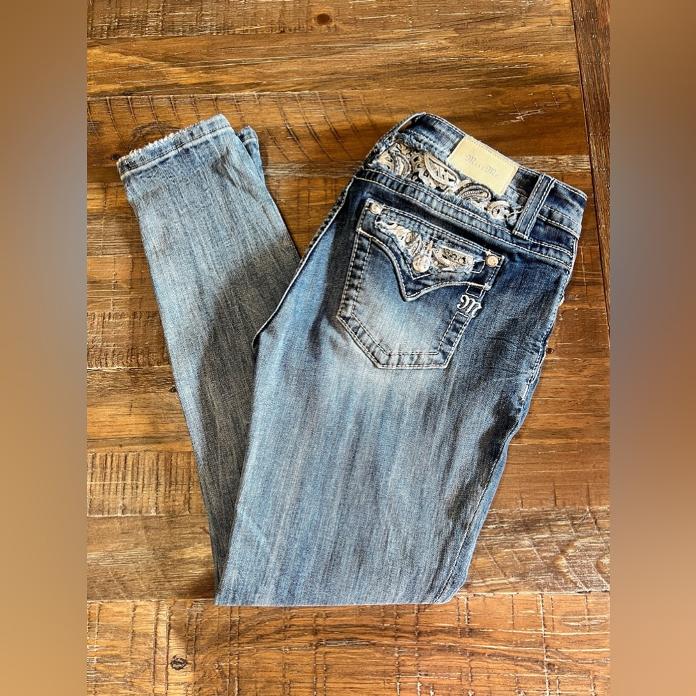 Women’s Miss Me Curvy Ankle Skinny Jeans